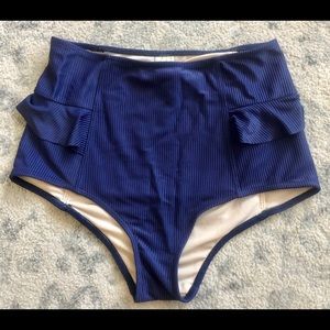 Kortni Jeane Ribbed Blue Hip Ruffle Bottoms XS